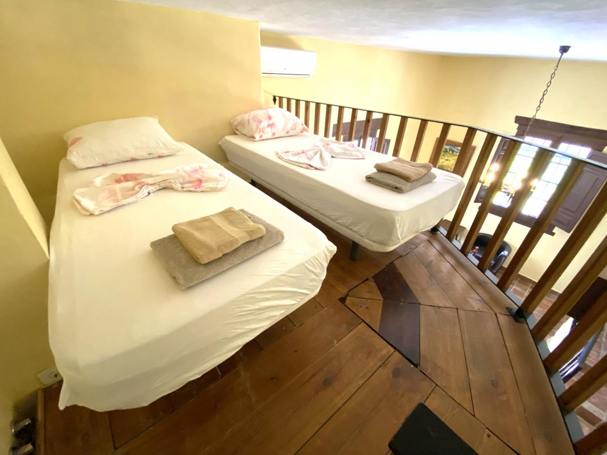 טולוקס Castle Tower Apartment In Rural Holiday Park 'Bernard' מראה חיצוני תמונה